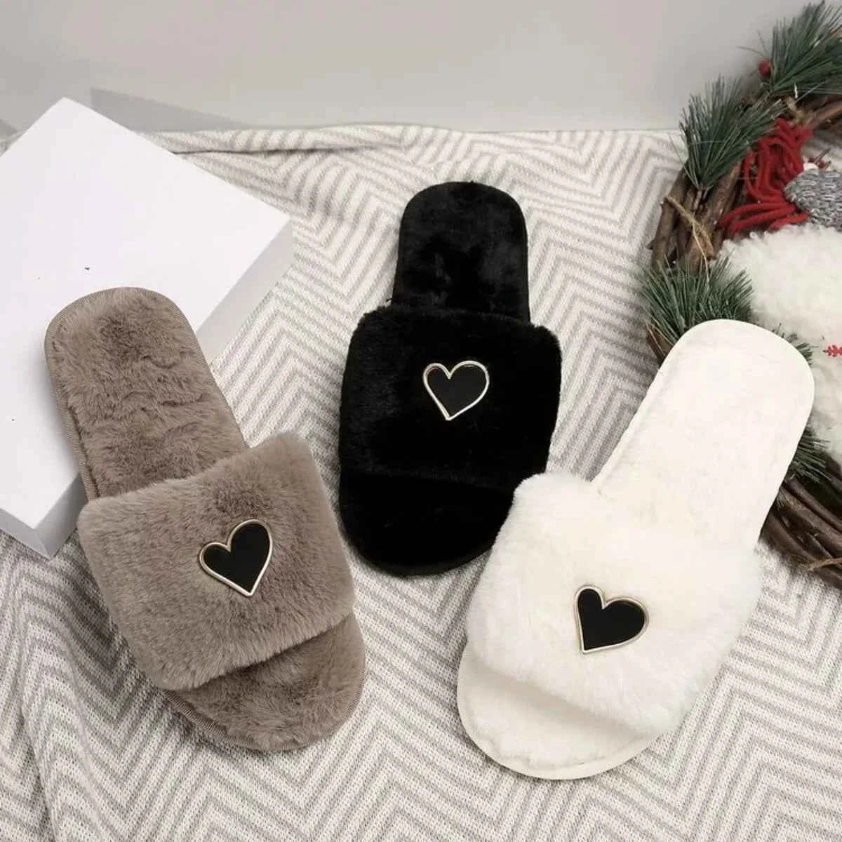 Cozy Slippers – Soft, Comfy, and Stylish Indoor Footwear